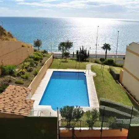 Apartment Beachfront Penthouse - Heated Jacuzzi, Bbq & Bikes Malaga