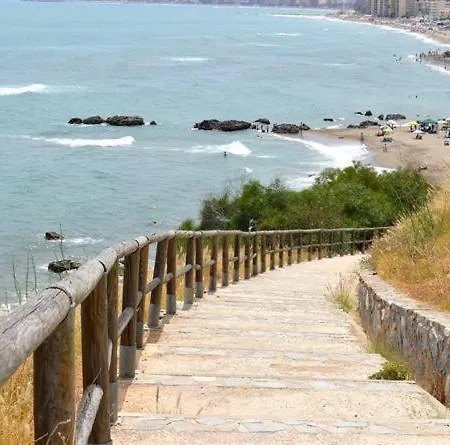 Apartment Beachfront Penthouse - Heated Jacuzzi, Bbq & Bikes