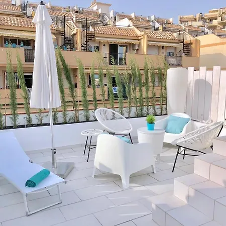 Beachfront Penthouse - Heated Jacuzzi, Bbq & Bikes *