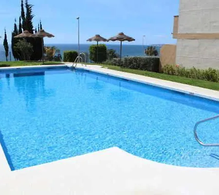 Beachfront Penthouse - Heated Jacuzzi, Bbq & Bikes * Malaga